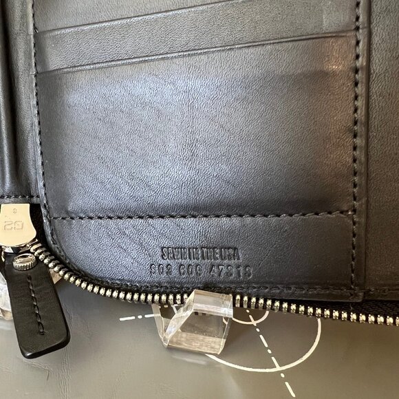 Shinola X Disney Leather Tech Portfolio tablet case NWOT ipad folio - Picture 7 of 8